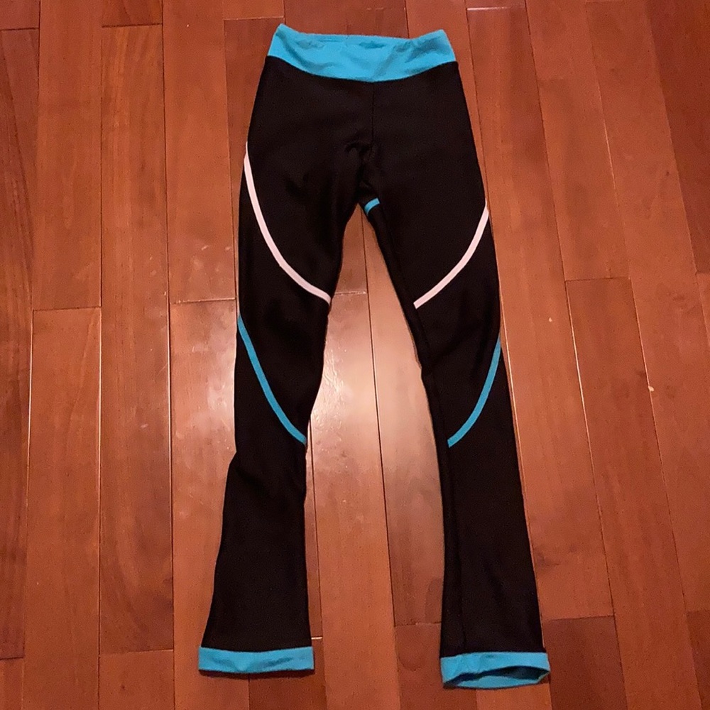 Chloe Noel Ice Skating Leggings Kids Size M